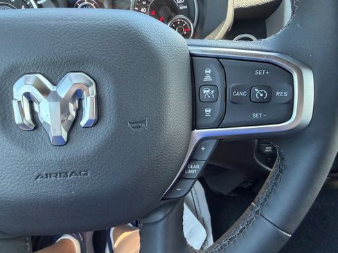 Used 2025 RAM 1500 Lone Star AWD/4WD image 16