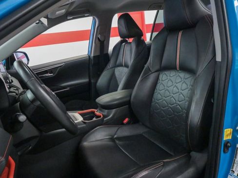 Used 2021 Toyota RAV4 Adventure image 12