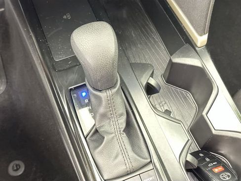 Used 2025 Toyota Camry LE FWD image 14