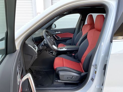 New 2025 BMW X1 xDrive28i w/ Technology Package image 10