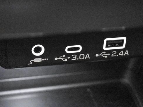 Used 2024 Subaru Crosstrek 2.5i Limited image 23