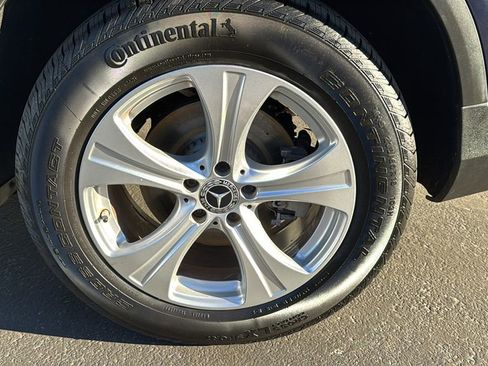 Used 2017 Mercedes-Benz GLC 300 image 8