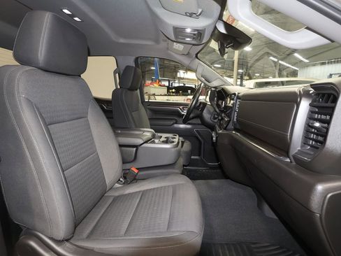 Used 2023 Chevrolet Silverado 1500 LT image 16