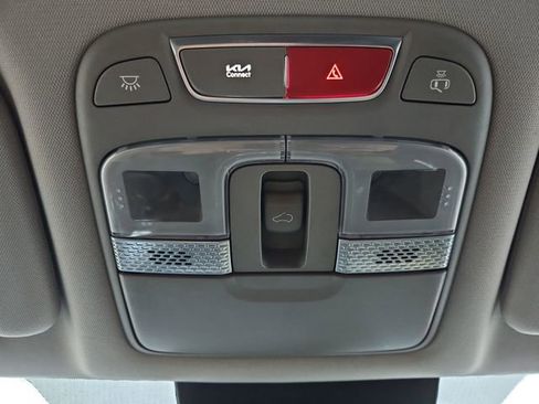 Used 2025 Kia Telluride S image 58