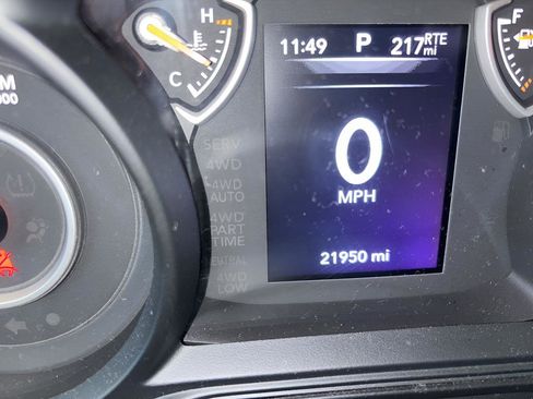 Used 2024 Jeep Wrangler Sport S image 16