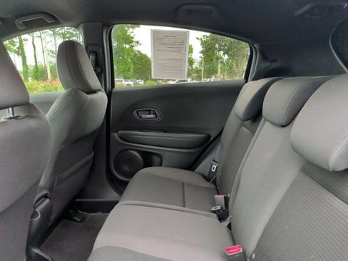 Used 2022 Honda HR-V Sport image 29