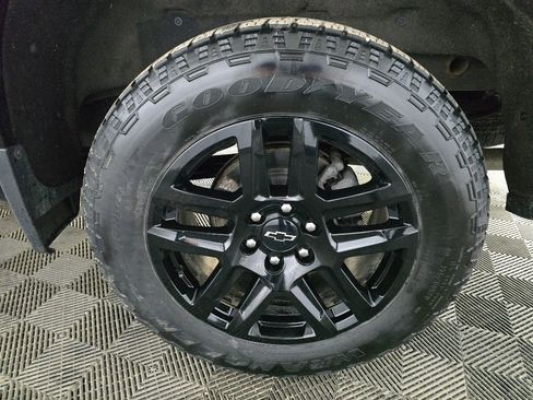 Used 2023 Chevrolet Silverado 1500 RST AWD/4WD image 13