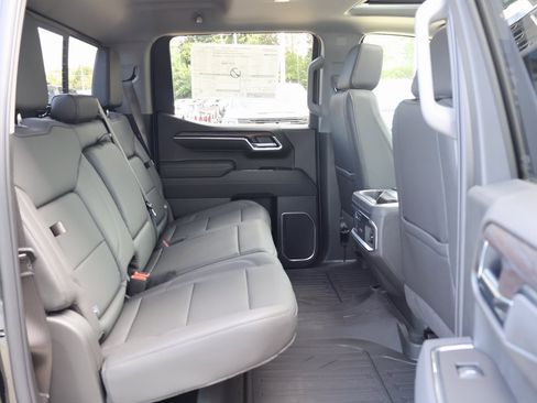 New 2026 GMC Sierra 1500 SLT w/ SLT Premium Plus Package image 38