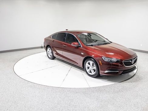 Used 2020 Buick Regal Preferred image 27