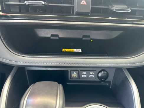 Certified 2025 Toyota Highlander XLE AWD/4WD image 35