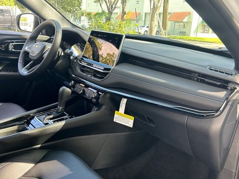 New 2026 Jeep Compass Limited image 29