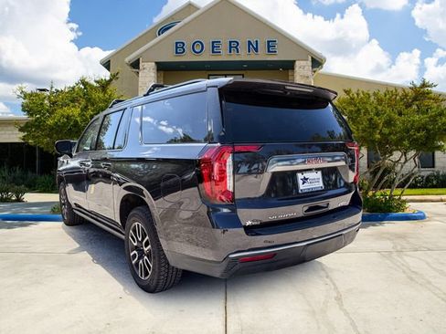Used 2023 GMC Yukon XL AT4 AWD/4WD image 3