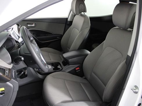 Used 2017 Hyundai Santa Fe Sport image 16