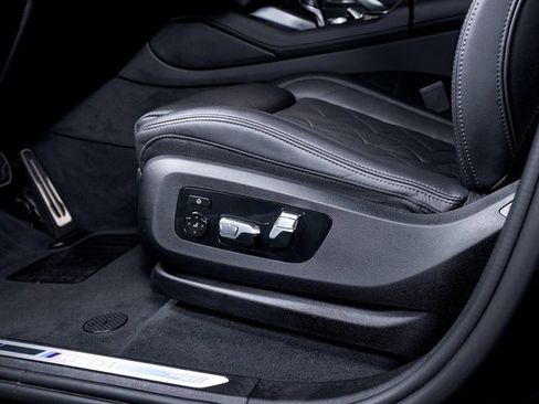 Used 2023 BMW X6 M50i w/ Parking Assistance Package image 21