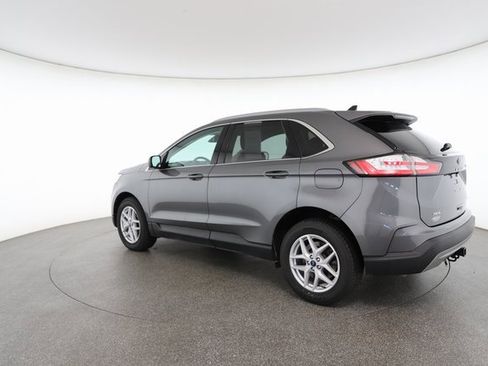 Used 2022 Ford Edge SEL w/ Convenience Package image 10