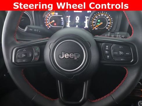 Used 2024 Jeep Wrangler Unlimited Rubicon w/ XTREMEE 35" Tire Package image 20