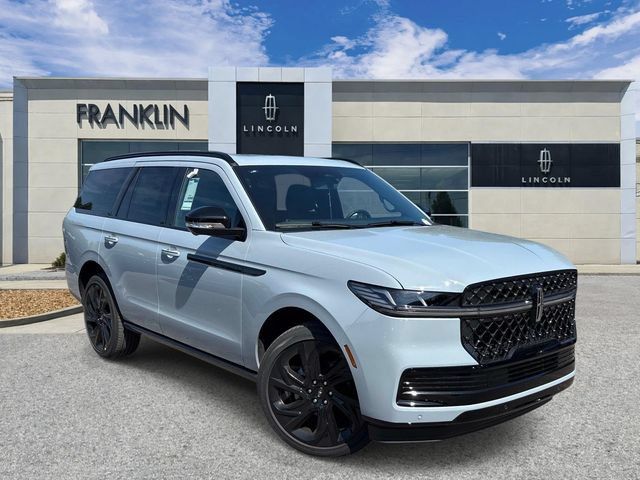 New 2027 Lincoln Navigator Reserve w/ Jet Appearance Package AWD/4WD image 1
