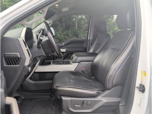 Used 2021 Ford F250 Lariat w/ Chrome Package image 13