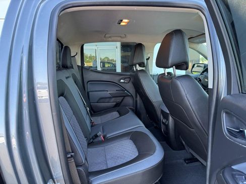 Used 2021 Chevrolet Colorado Z71 AWD/4WD image 13