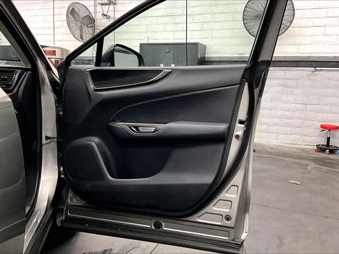 Used 2024 Lexus NX 250 FWD image 22