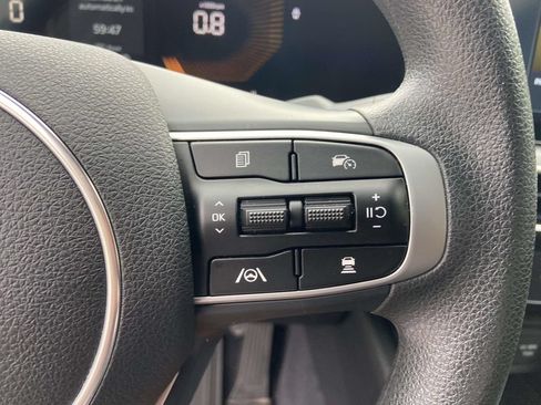 Used 2025 Kia K5 LXS FWD image 32