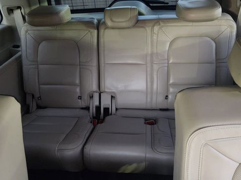 Used 2019 Lincoln Navigator Reserve image 19