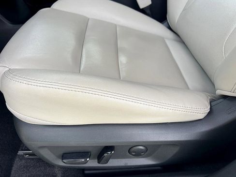 Certified 2023 Nissan Rogue SL w/ SL Premium Package image 20