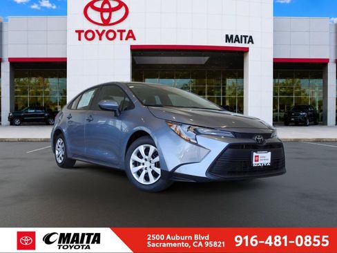Used 2024 Toyota Corolla LE FWD image 1