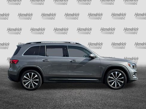 Used 2021 Mercedes-Benz GLB 250 4MATIC image 3