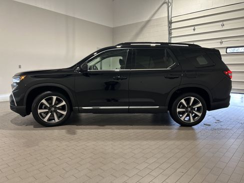 Certified 2024 Honda Pilot Elite image 6