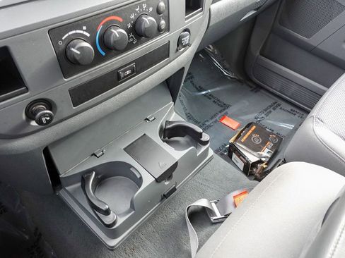 Used 2008 Dodge Ram 1500 Truck SLT image 23