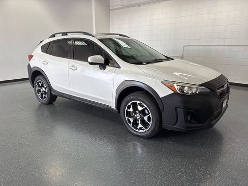 Used 2018 Subaru Crosstrek 2.0i Premium AWD/4WD image 2