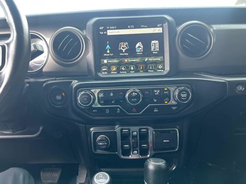 Used 2022 Jeep Wrangler Unlimited Sport image 24