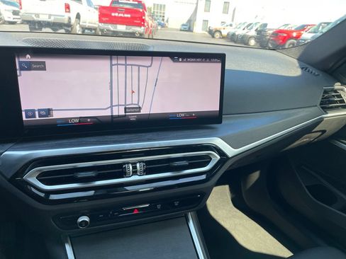 Used 2024 BMW 330i Sedan w/ Convenience Package RWD image 16