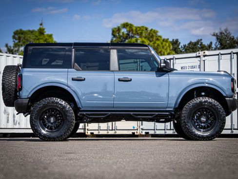 New 2025 Ford Bronco Badlands AWD/4WD image 2