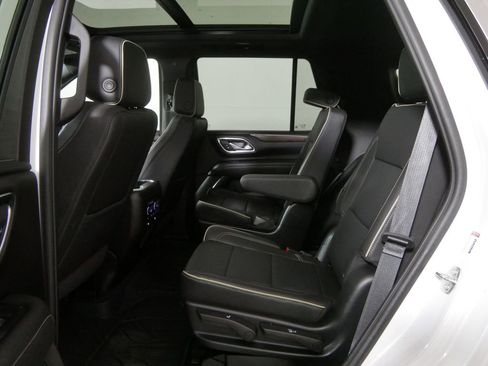 Used 2024 Chevrolet Tahoe Premier AWD/4WD image 23