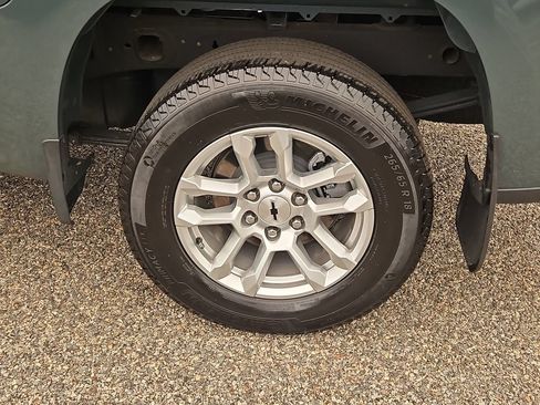 Certified 2025 Chevrolet Silverado 1500 LT AWD/4WD image 8