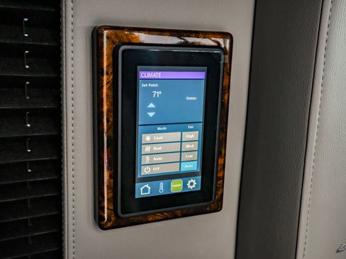 Used 2023 Mercedes-Benz Sprinter 3500 image 99