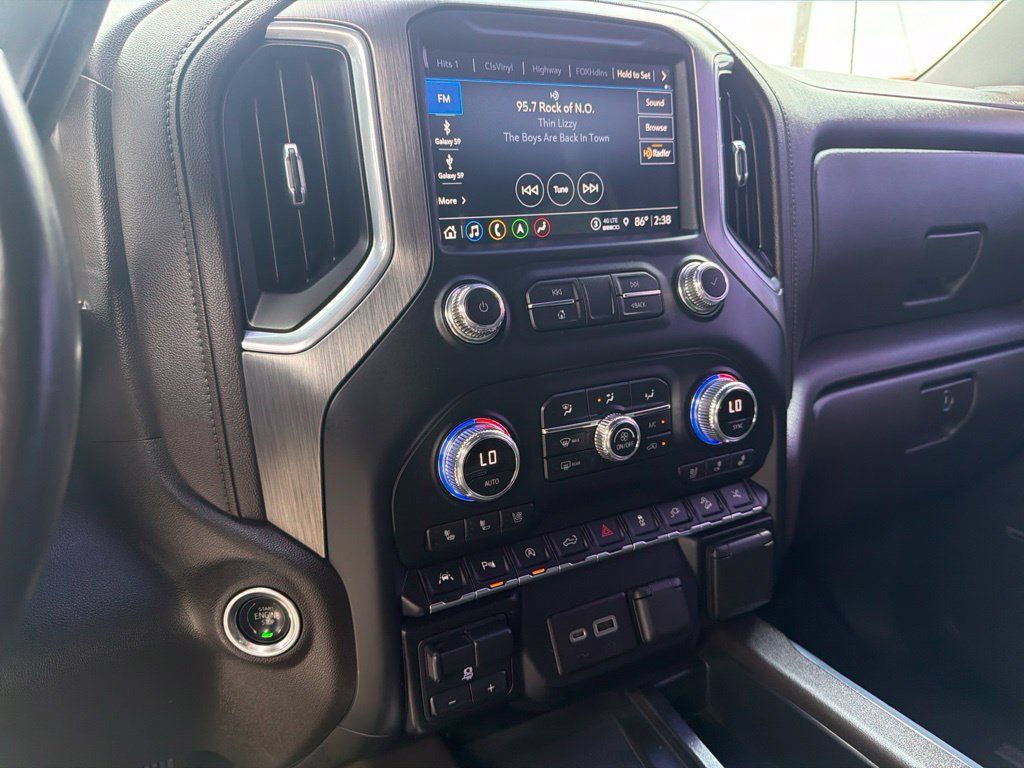 Used 2021 GMC Sierra 1500 Denali w/ Denali Ultimate Package AWD/4WD image 10