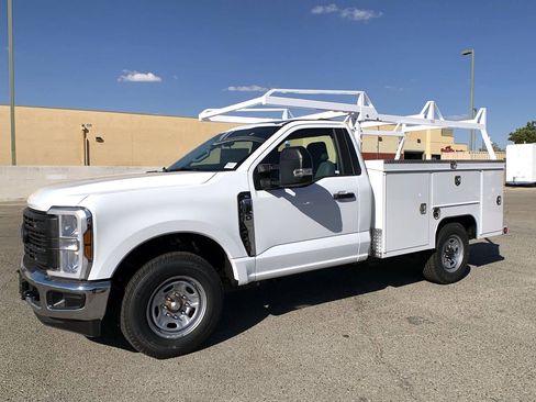 New 2026 Ford F250 XL w/ XL Chrome Package image 1