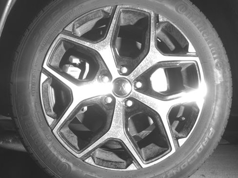 Used 2025 Jeep Compass Limited image 12