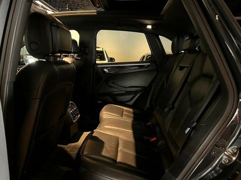 Used 2018 Porsche Macan image 23