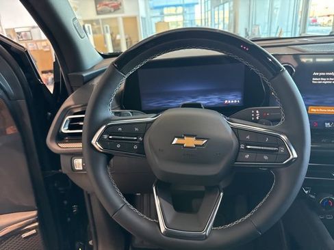 New 2026 Chevrolet Traverse High Country FWD image 11