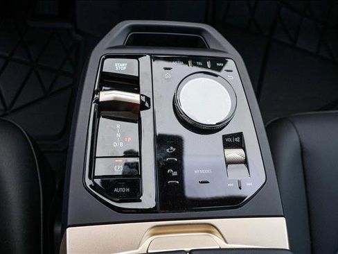 Used 2026 BMW iX xDrive45 w/ Premium Package image 19