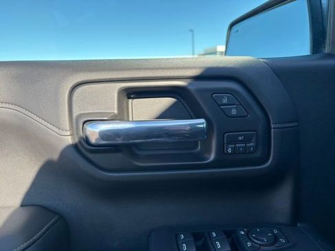 Used 2019 Chevrolet Silverado 1500 LTZ image 7