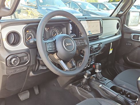 Used 2024 Jeep Wrangler Sport S image 11
