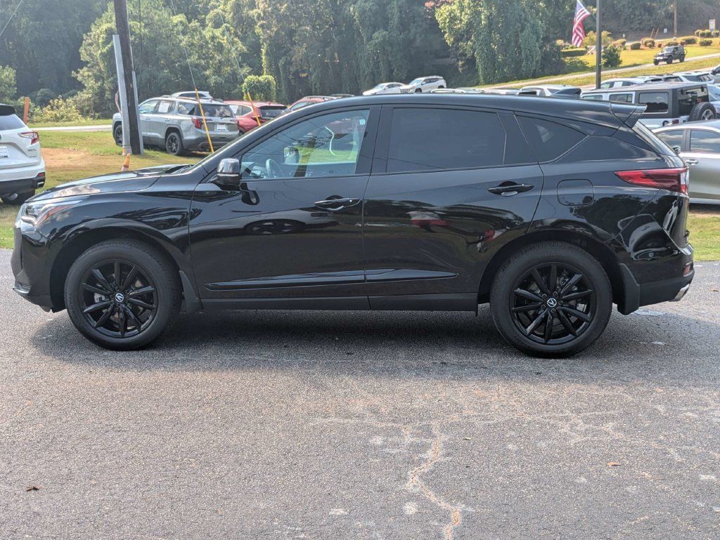 Used 2025 Acura RDX SH-AWD image 2