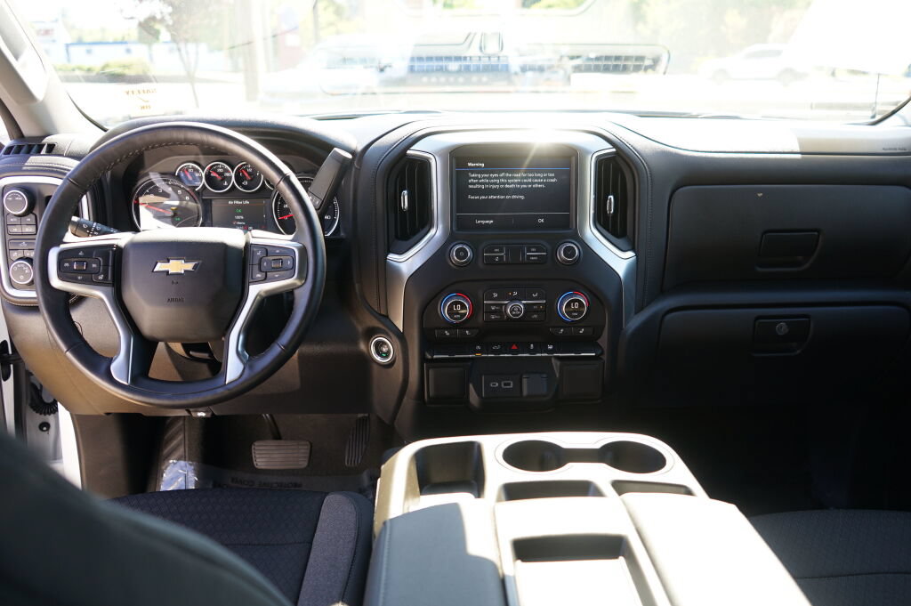 Used 2022 Chevrolet Silverado 1500 LT AWD/4WD image 18