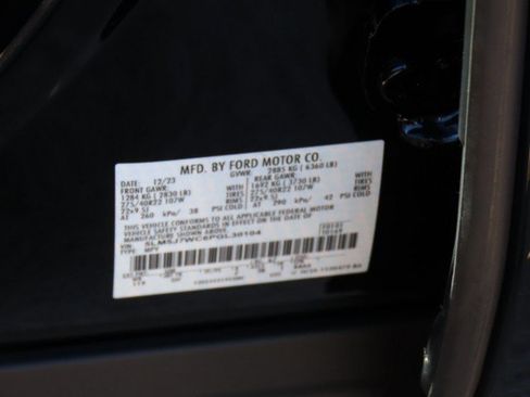 Certified 2023 Lincoln Aviator Reserve w/ Equipment Group 201A image 32