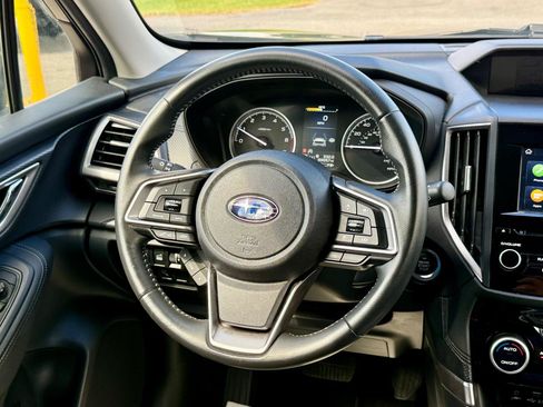 Used 2023 Subaru Forester Premium AWD/4WD image 23